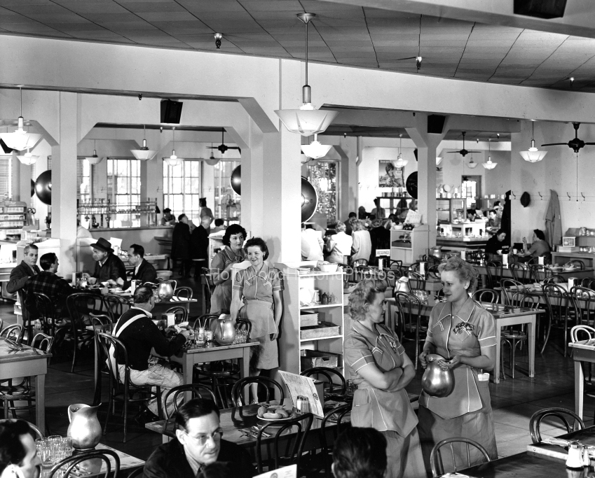 Burbank 1944 Warner Bros. Studios commissary dining room wm.jpg